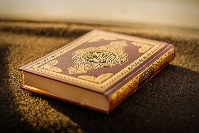 immagine del libro il corano, libro sacro Islamico